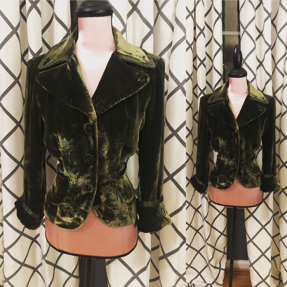 Blazer - Picture 1 of 4